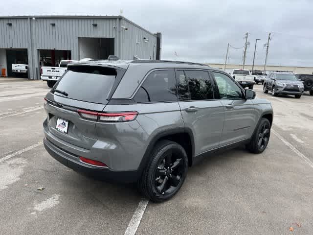 2027 Jeep Grand Cherokee GRAND CHEROKEE LIMITED 4X4