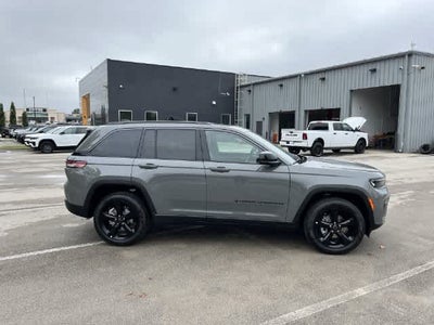 2027 Jeep Grand Cherokee GRAND CHEROKEE LIMITED 4X4