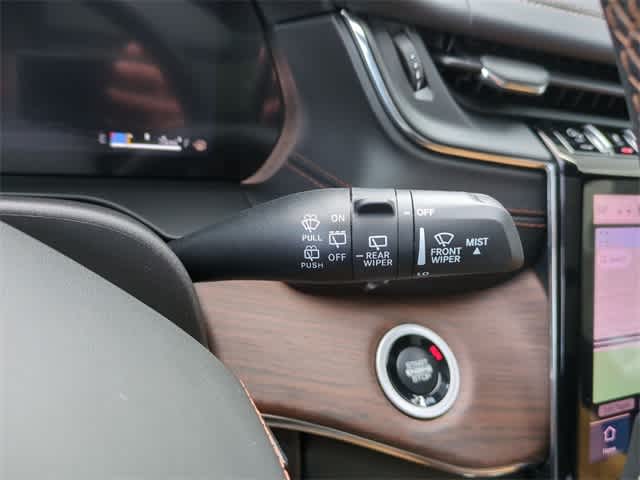 2025 Jeep Grand Cherokee GRAND CHEROKEE SUMMIT 4X4