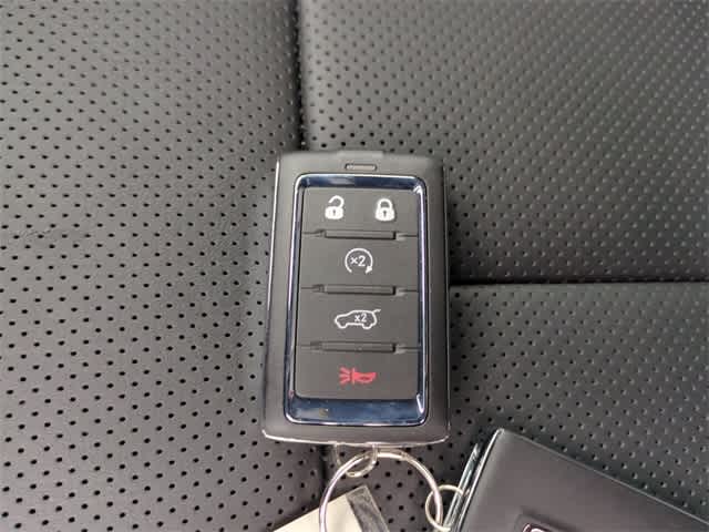 2025 Jeep Grand Cherokee GRAND CHEROKEE SUMMIT 4X4