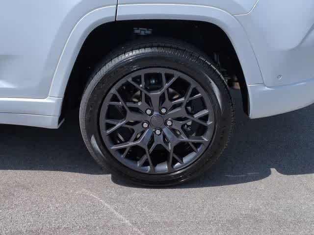 2026 Jeep Grand Cherokee Summit