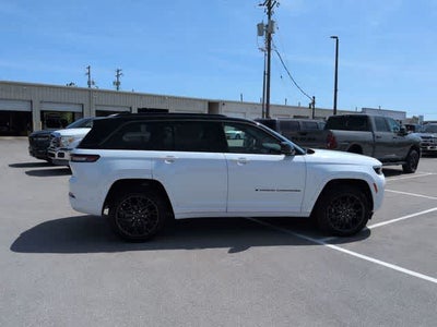2026 Jeep Grand Cherokee Summit