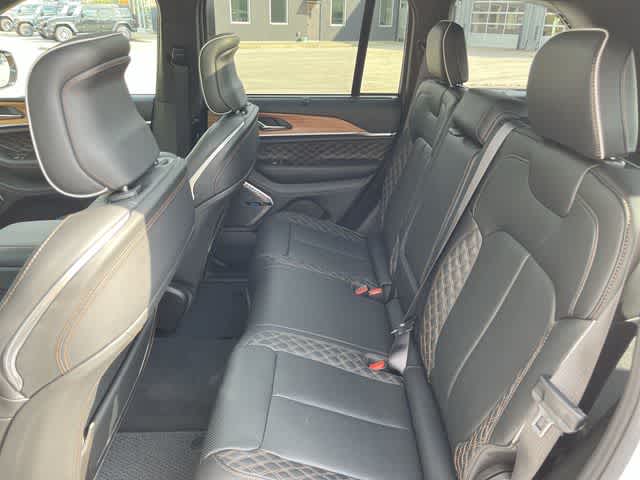 2027 Jeep Grand Cherokee GRAND CHEROKEE SUMMIT 4X4