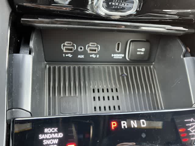 2027 Jeep Grand Cherokee GRAND CHEROKEE SUMMIT 4X4