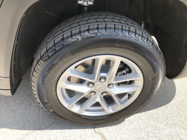2026 Jeep Grand Cherokee GRAND CHEROKEE L LAREDO X 4X4