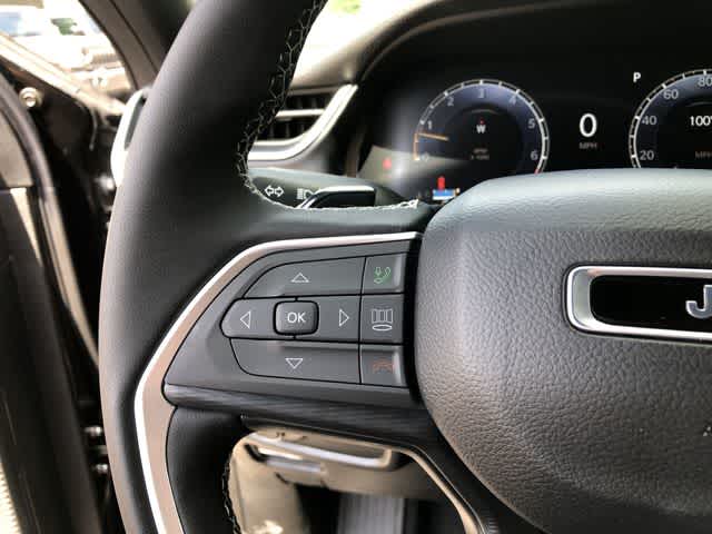 2026 Jeep Grand Cherokee GRAND CHEROKEE L LAREDO X 4X4