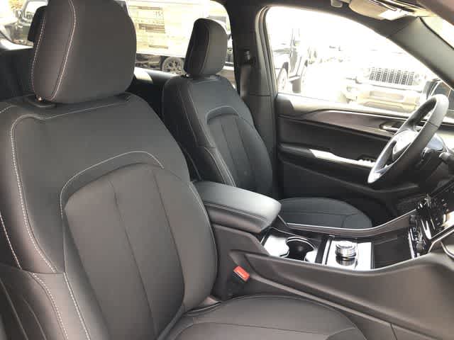2026 Jeep Grand Cherokee GRAND CHEROKEE L LAREDO X 4X4