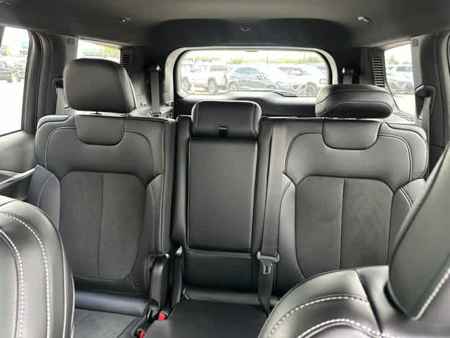 2026 Jeep Grand Cherokee GRAND CHEROKEE L LAREDO ALTITUDE 4X4