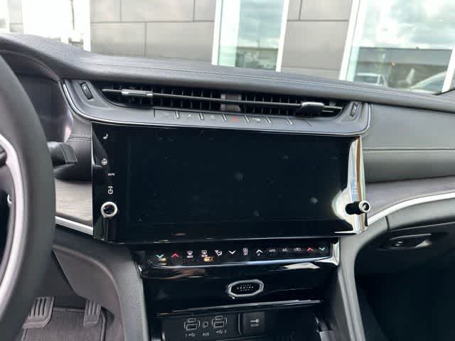 2026 Jeep Grand Cherokee GRAND CHEROKEE L LAREDO ALTITUDE 4X4