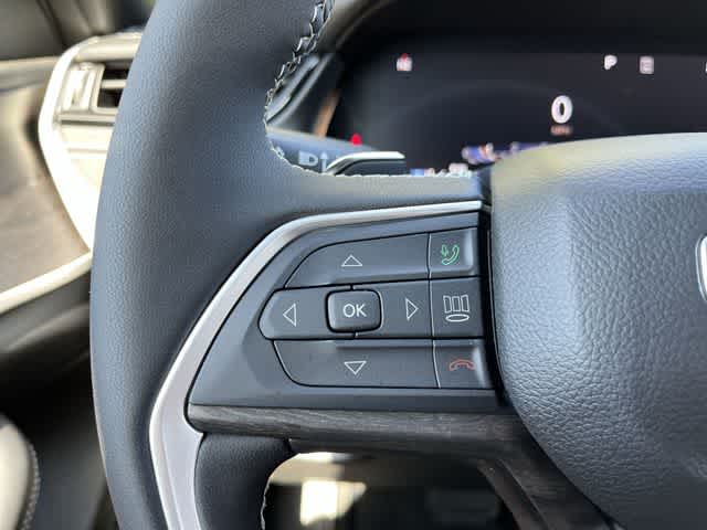 2027 Jeep Grand Cherokee Laredo Altitude