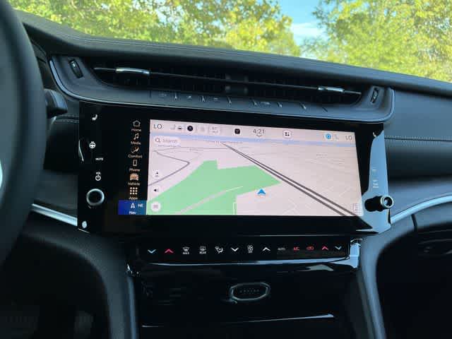 2027 Jeep Grand Cherokee Laredo Altitude