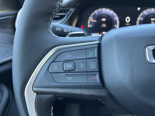 2027 Jeep Grand Cherokee GRAND CHEROKEE L LAREDO ALTITUDE 4X4