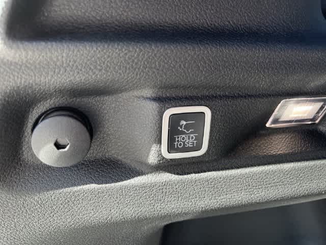 2027 Jeep Grand Cherokee GRAND CHEROKEE L LAREDO ALTITUDE 4X4