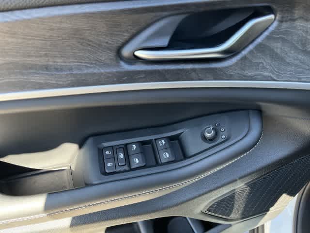 2027 Jeep Grand Cherokee GRAND CHEROKEE L LAREDO ALTITUDE 4X4