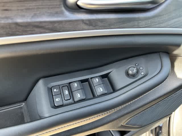 2027 Jeep Grand Cherokee GRAND CHEROKEE L LAREDO ALTITUDE 4X4