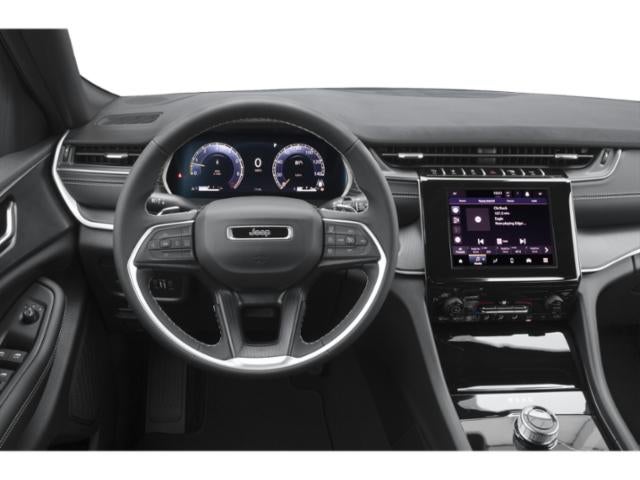 2027 Jeep Grand Cherokee Laredo Altitude