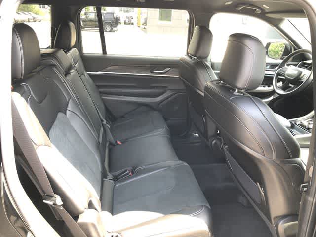2026 Jeep Grand Cherokee GRAND CHEROKEE L LAREDO ALTITUDE 4X4