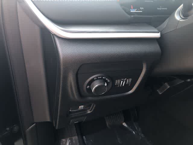 2026 Jeep Grand Cherokee GRAND CHEROKEE L LAREDO ALTITUDE 4X4
