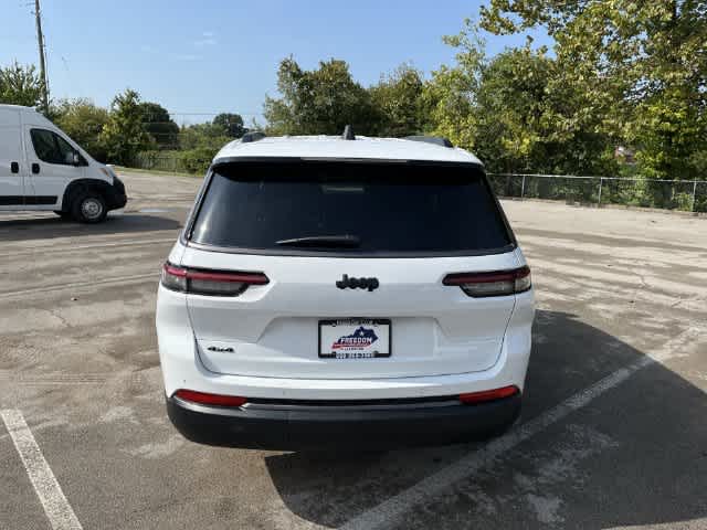2027 Jeep Grand Cherokee GRAND CHEROKEE L LAREDO ALTITUDE 4X4