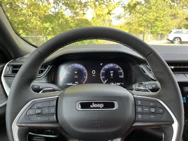 2027 Jeep Grand Cherokee GRAND CHEROKEE L LAREDO ALTITUDE 4X4