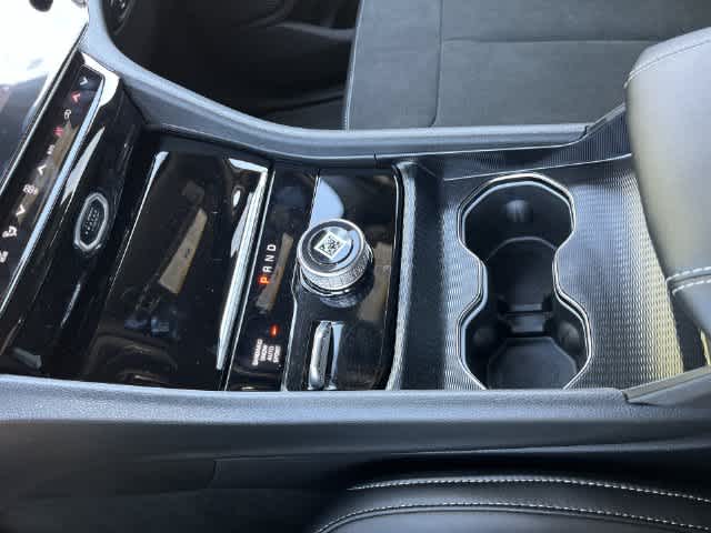 2027 Jeep Grand Cherokee GRAND CHEROKEE L LAREDO ALTITUDE 4X4