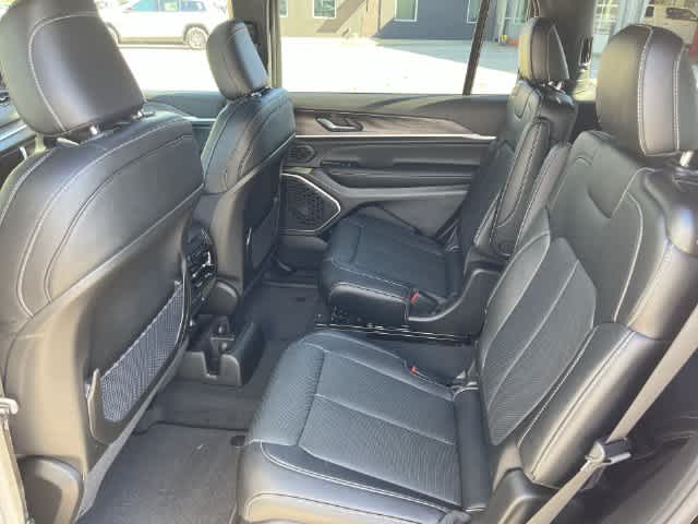 2027 Jeep Grand Cherokee GRAND CHEROKEE L LIMITED RESERVE 4X4
