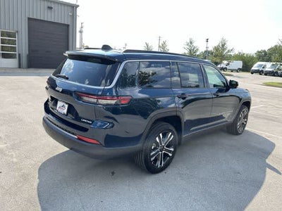2027 Jeep Grand Cherokee Limited