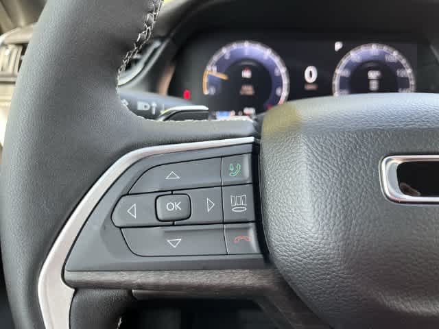 2027 Jeep Grand Cherokee GRAND CHEROKEE L LIMITED 4X4
