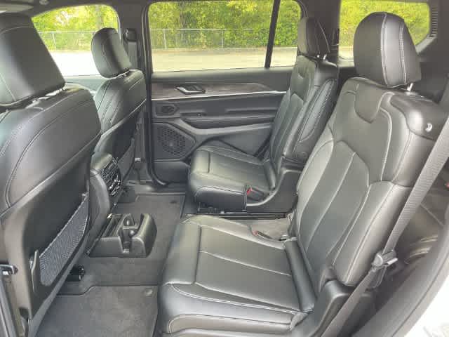 2027 Jeep Grand Cherokee GRAND CHEROKEE L LIMITED 4X4