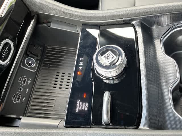 2027 Jeep Grand Cherokee GRAND CHEROKEE L LIMITED 4X4
