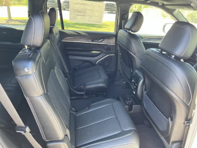 2027 Jeep Grand Cherokee GRAND CHEROKEE L LIMITED RESERVE 4X4