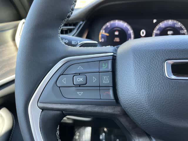 2027 Jeep Grand Cherokee GRAND CHEROKEE L LIMITED 4X4
