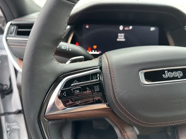 2025 Jeep Grand Cherokee GRAND CHEROKEE L SUMMIT 4X4