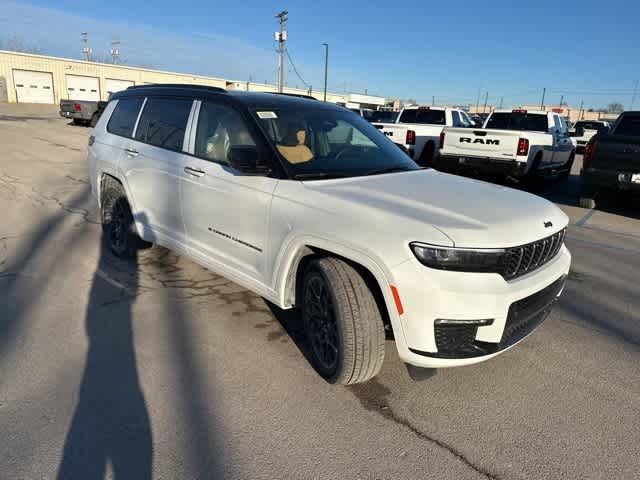 2025 Jeep Grand Cherokee GRAND CHEROKEE L SUMMIT 4X4