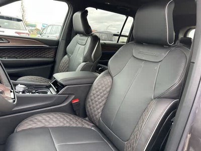 2025 Jeep Grand Cherokee GRAND CHEROKEE L SUMMIT 4X4