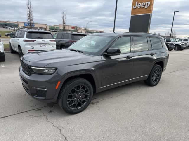 2025 Jeep Grand Cherokee GRAND CHEROKEE L SUMMIT 4X4