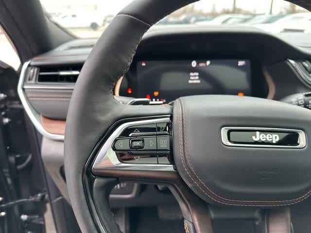 2025 Jeep Grand Cherokee GRAND CHEROKEE L SUMMIT 4X4