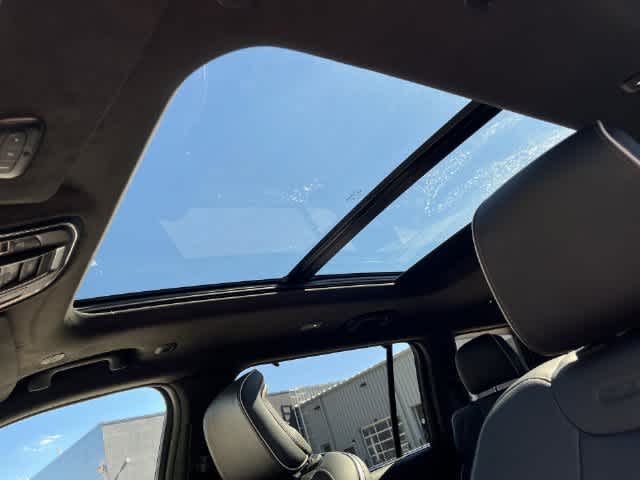 2027 Jeep Grand Cherokee GRAND CHEROKEE L SUMMIT 4X4