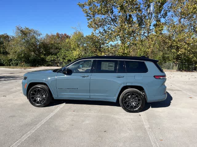 2027 Jeep Grand Cherokee GRAND CHEROKEE L SUMMIT 4X4
