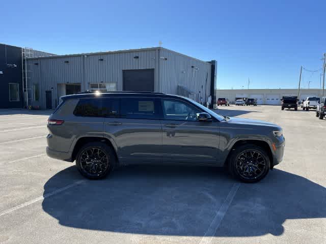 2027 Jeep Grand Cherokee GRAND CHEROKEE L SUMMIT 4X4