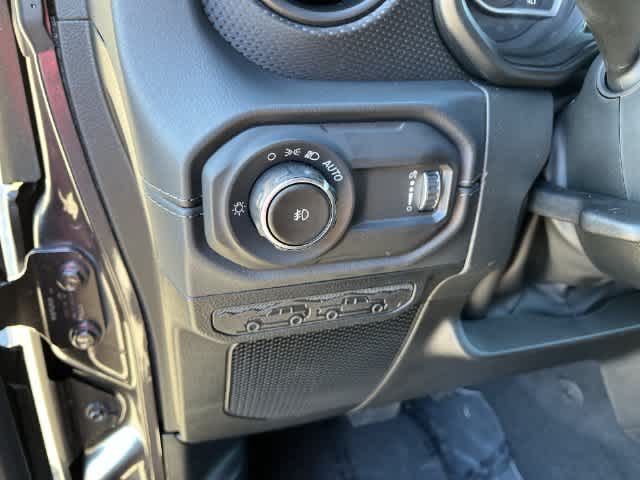 2027 Jeep Wrangler WRANGLER 4-DOOR RUBICON X
