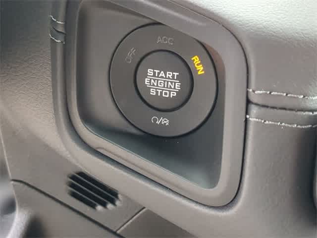 2026 Jeep Wrangler WRANGLER 4-DOOR MOAB 392