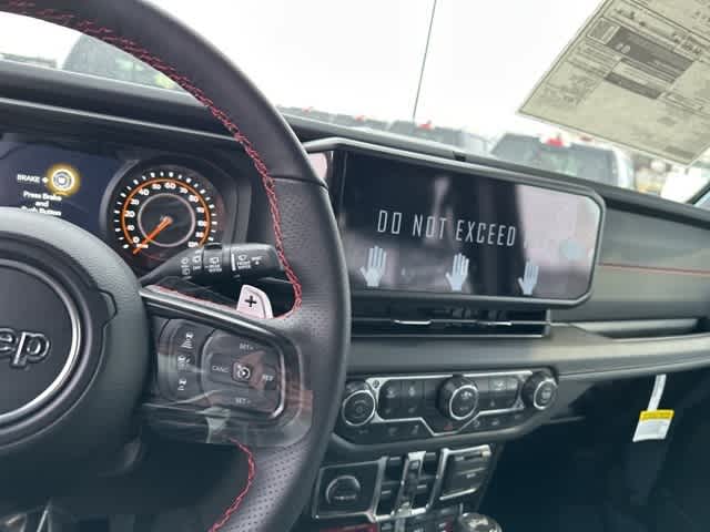 2026 Jeep Wrangler WRANGLER 4-DOOR MOAB 392