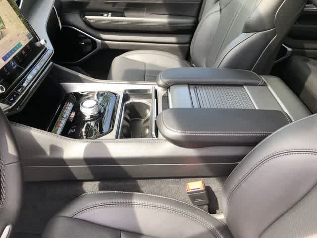 2026 Jeep Grand Wagoneer GRAND WAGONEER LIMITED RESERVE 4X4