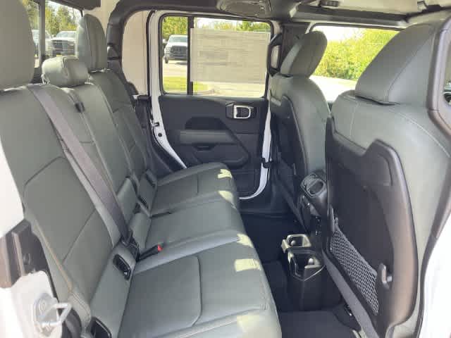 2027 Jeep Gladiator GLADIATOR MOJAVE 4X4