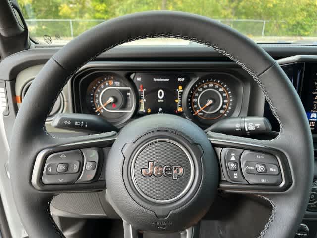 2027 Jeep Gladiator GLADIATOR MOJAVE 4X4
