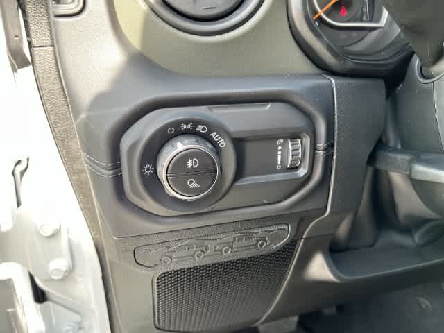 2027 Jeep Gladiator GLADIATOR MOJAVE 4X4