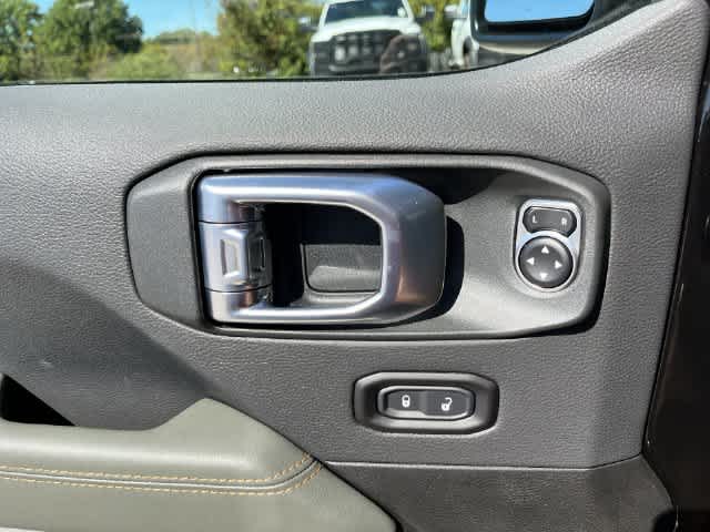 2027 Jeep Gladiator GLADIATOR MOJAVE 4X4