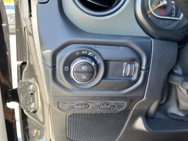 2027 Jeep Gladiator GLADIATOR MOJAVE 4X4