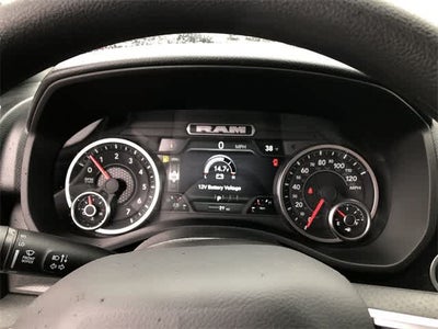 2026 RAM 1500 RAM 1500 EXPRESS CREW CAB 4X4 5'7' BOX